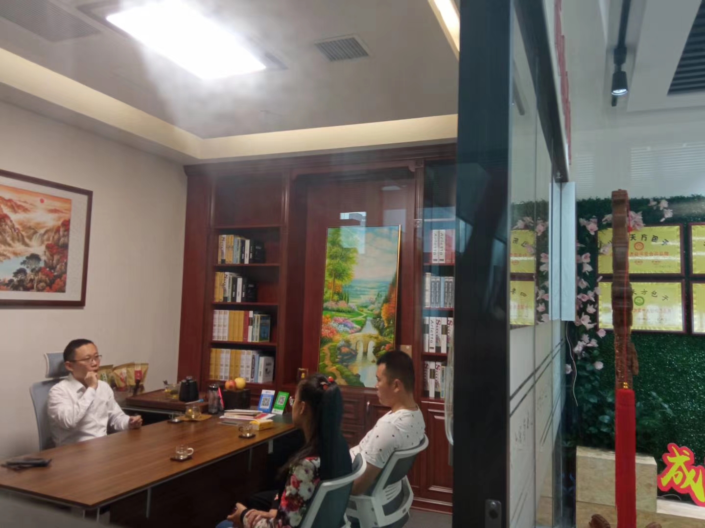 熱烈歡迎平陰王老師董老師一家來濟南總部考察